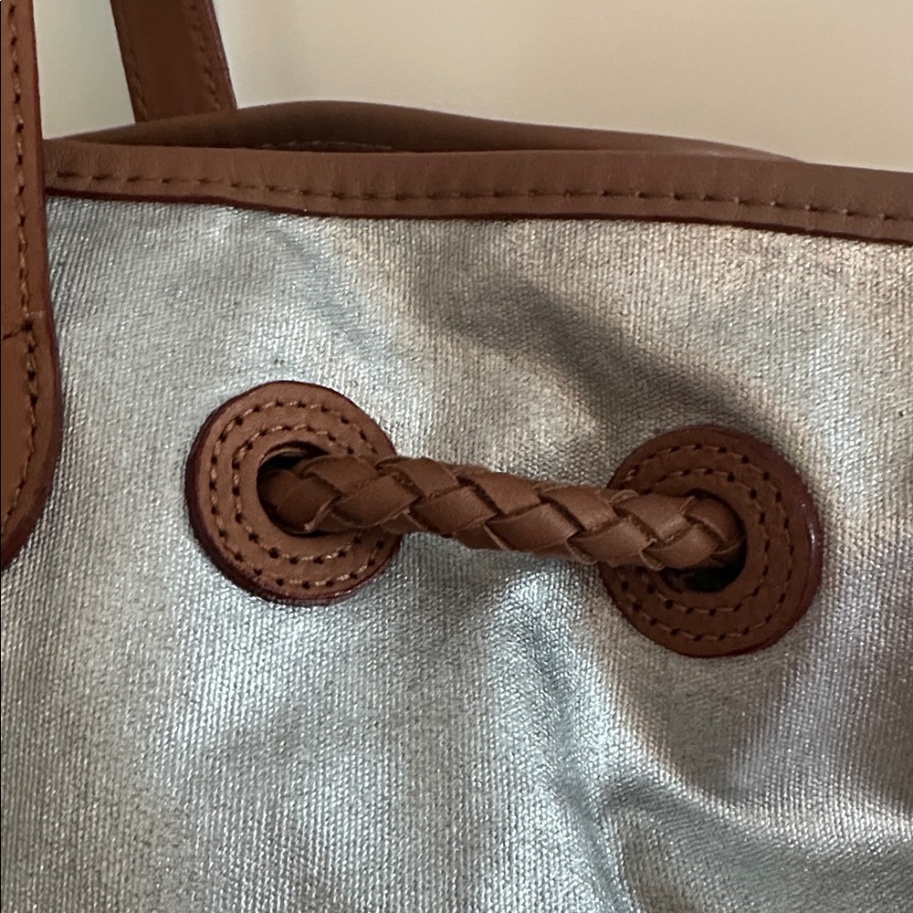 JESSICA KAGEN CUSHMAN METALLIC CANVAS TOTE - Picture 4 of 9